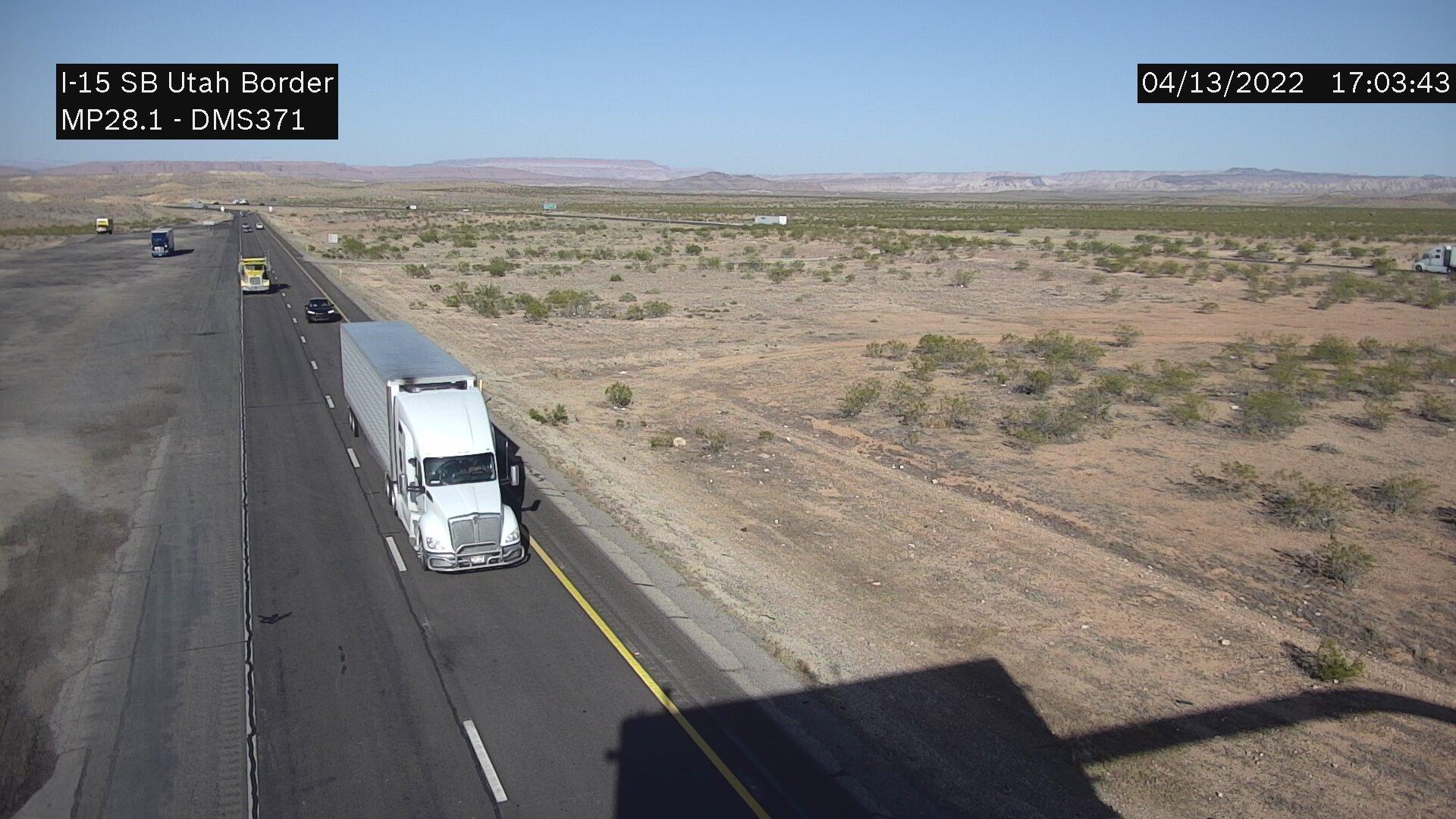 Traffic Cam St. George › South: I-15 SB MP 28.1 @ Utah Border 