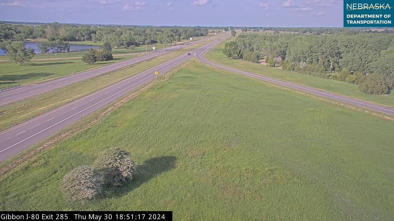 Traffic Cam L and J Mobile Home Court: I-80: Gibbon Exit: Various views