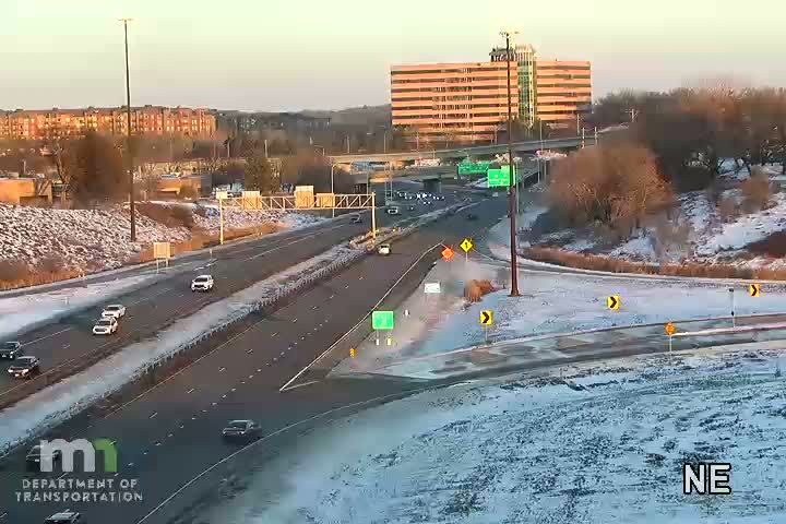Traffic Cam Eden Prairie: T.H.212 EB @ I-494