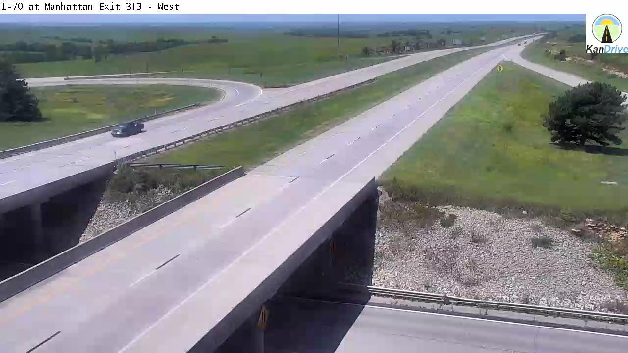 Traffic Cam Ogden: I-70 at Manhattan Exit 313