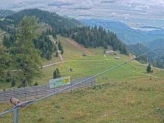 Traffic Cam Mariazell: Skigebiet Niederalpl - Niederalpl Pass - Schneealpe - Stuhleck