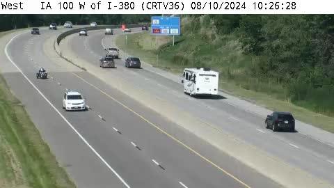 Traffic Cam Cedar Rapids: CR - IA 100 W of I-380 (36)