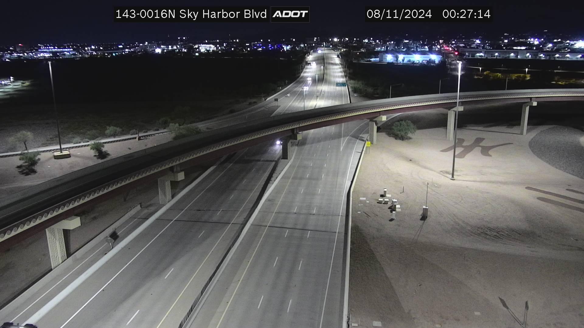 Traffic Cam Phoenix › North: SR-143 NB 1.60 @Sky Harbor Blvd