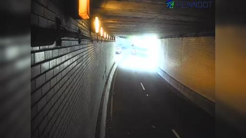 Traffic Cam South Philadelphia: 26TH ST @ MM 1.1 (NORTHBOUND TUNNEL TO I-76 WEST)