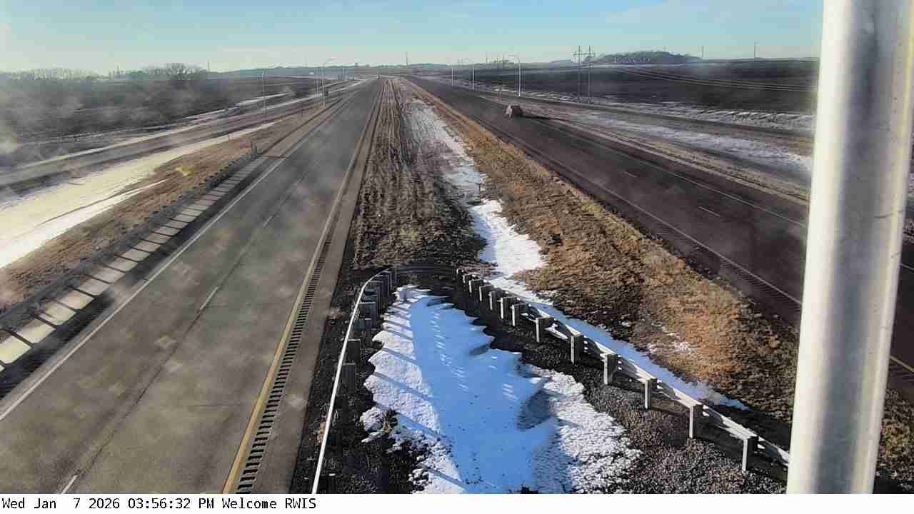 Traffic Cam Welcome: I-90: I-90 - MP 93.7): I-90 - MP 93.7) View