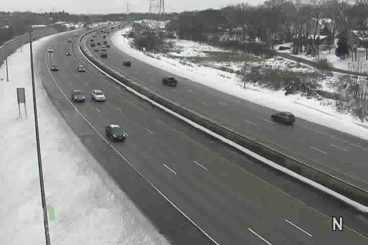Traffic Cam Minnetonka: I-494: I-494 SB S of - Blvd
