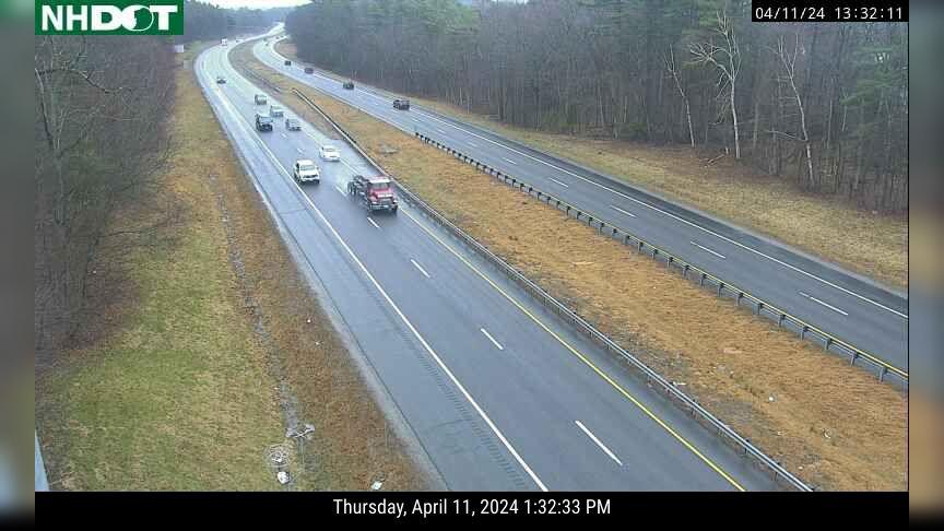 Traffic Cam Exeter: 101 W MM 128.2