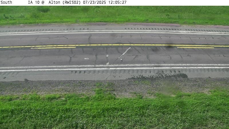 Traffic Cam Orange City: R2: IA 10 Pavement