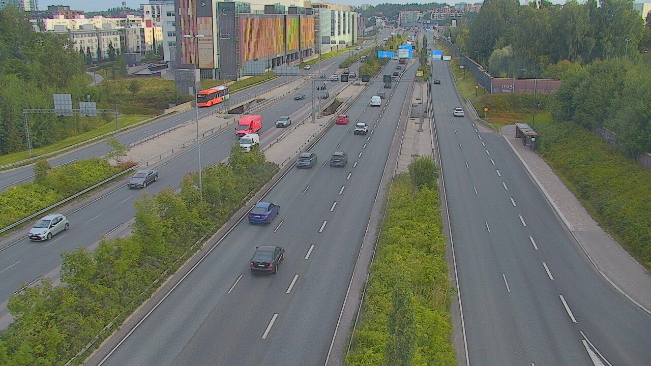 Traffic Cam Espoo: Tie 101 Säterinsolmu - Kehä I