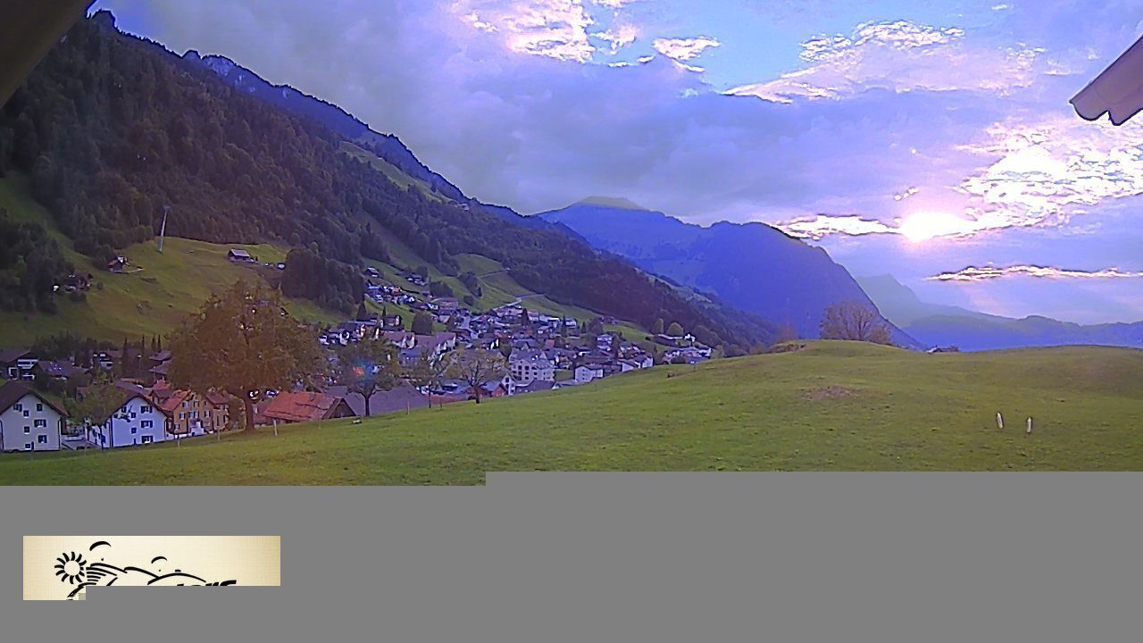 Emmetten › Westen: Luftseilbahn Niederbauen