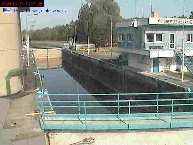 Traffic Cam Kostelec nad Labem › North-West: Labe