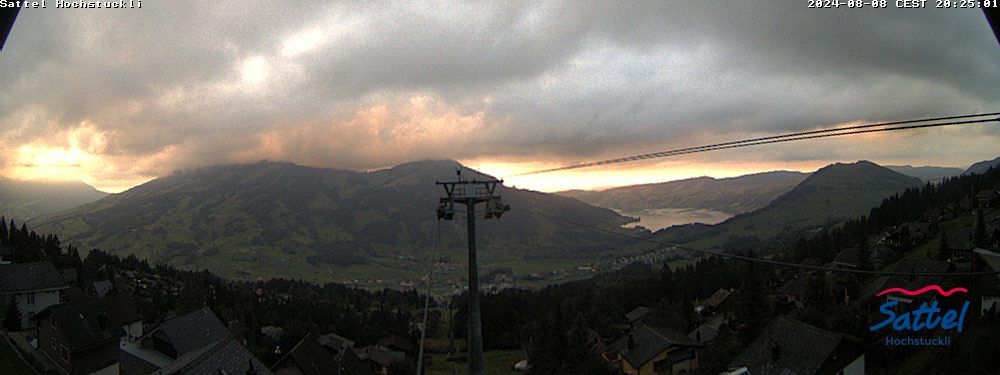 Sattel: Sattel Hochstuckli AG - Mostelberg - Hochstuckli - Lake Ägeri