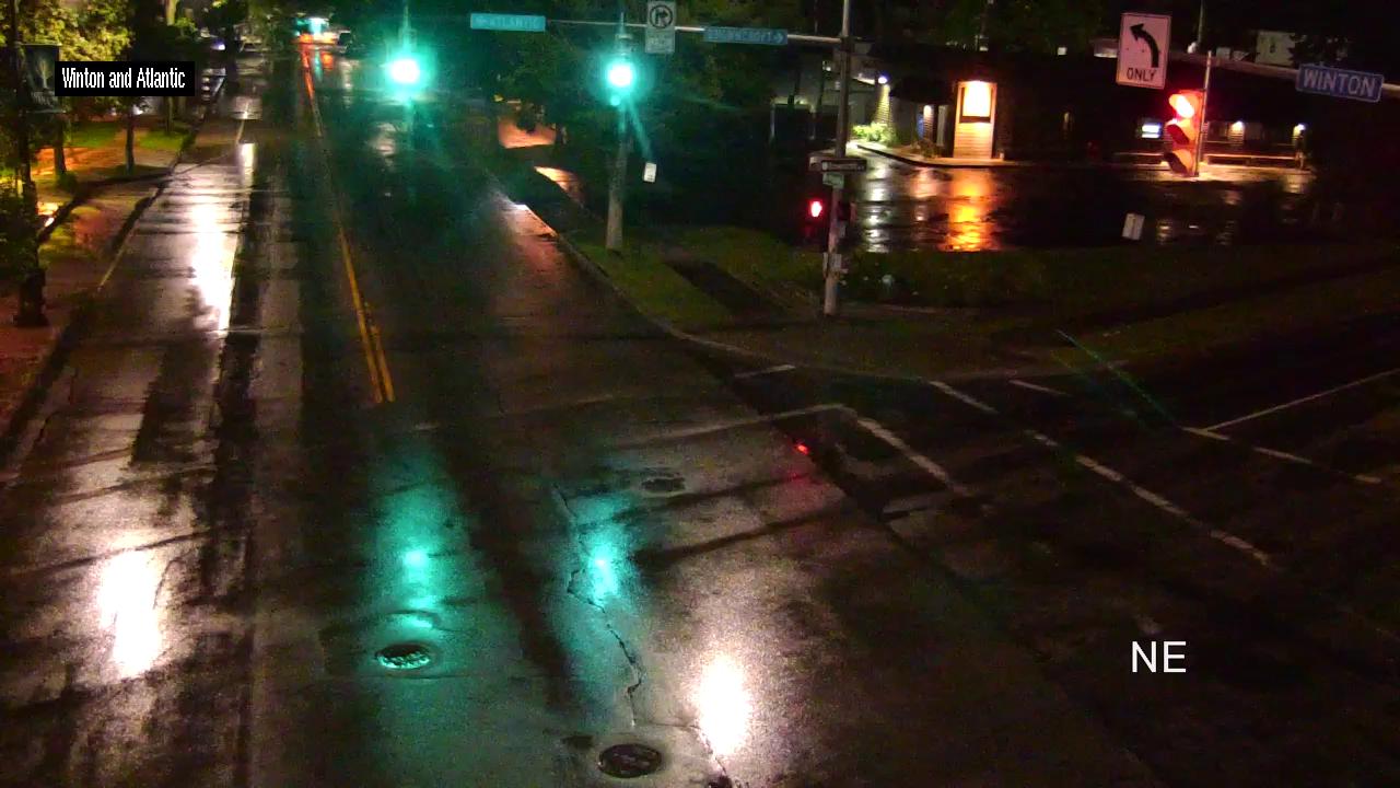 Traffic Cam Rochester: Winton Rd at Atlantic Ave