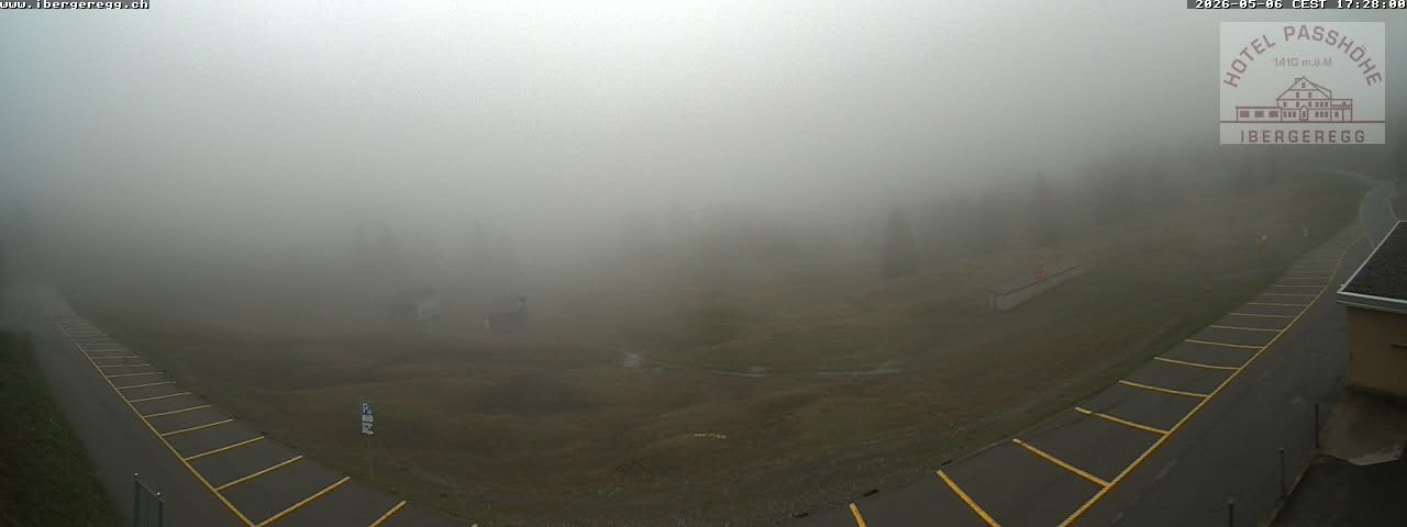 Schwyz: Ibergeregg, Passhöhe - Hotel Passhöhe