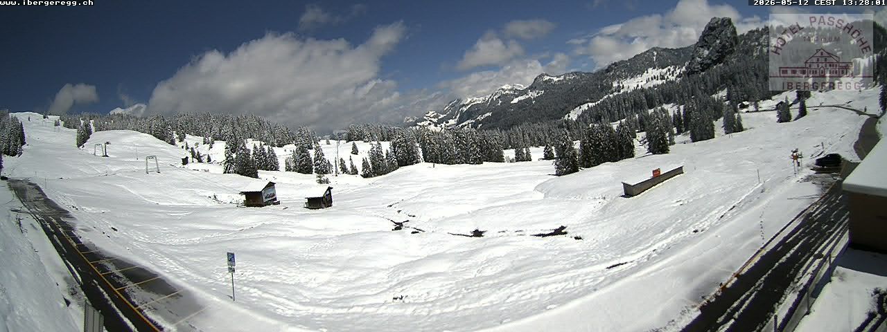 Schwyz: Ibergeregg, Passhöhe - Hotel Passhöhe