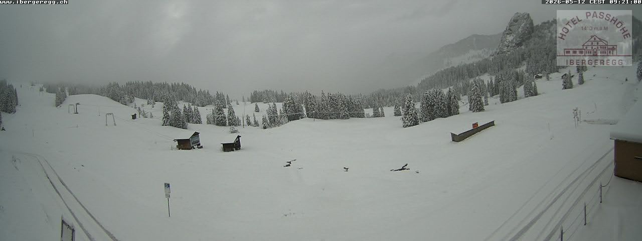 Schwyz: Ibergeregg, Passhöhe - Hotel Passhöhe