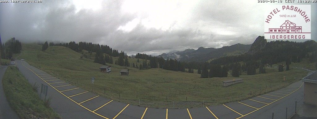 Schwyz: Ibergeregg, Passhöhe - Hotel Passhöhe