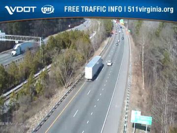 Traffic Cam Chesapeake: I-664 - MM 14.38 - NB - IL PAST PUGHSVILLE RD
