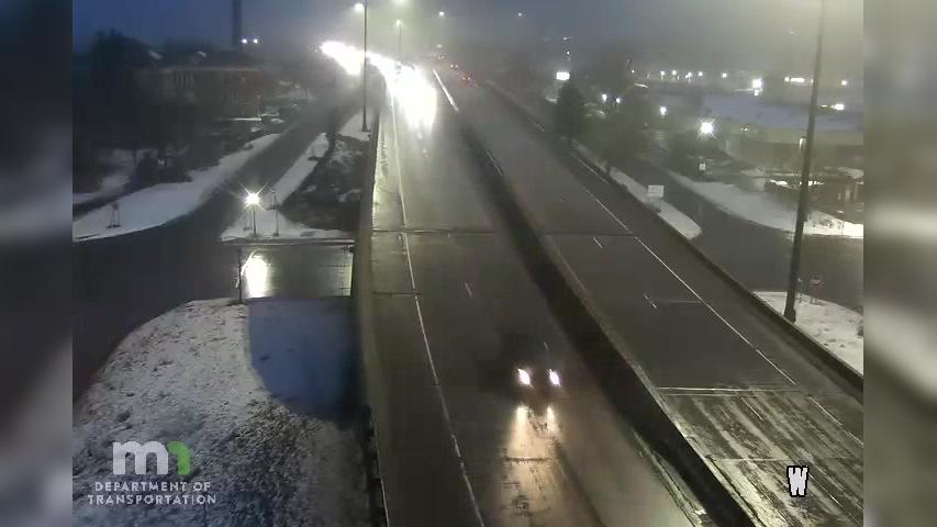 Traffic Cam Duluth: I-35 NB @ Central Ave