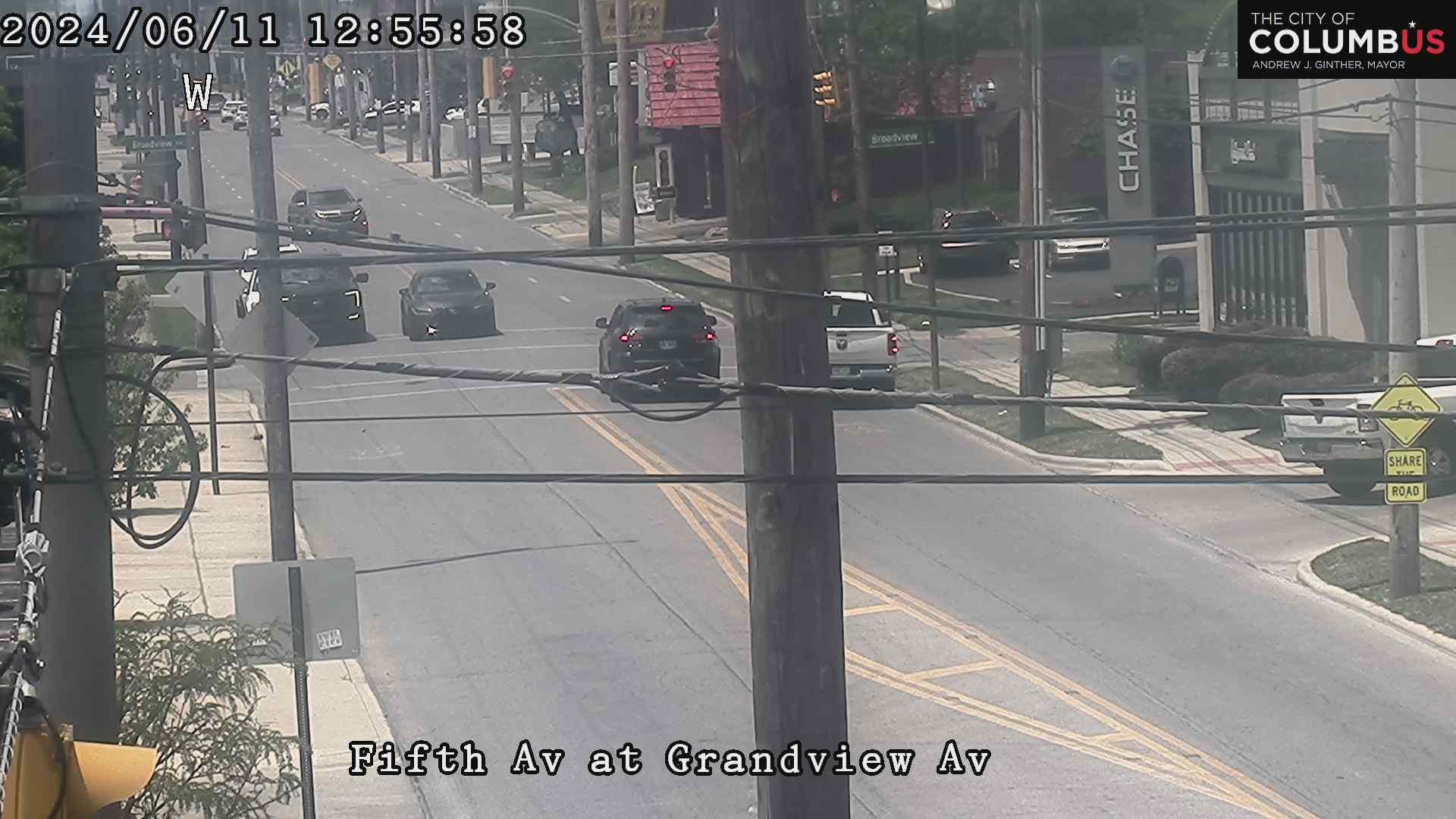 Traffic Cam Fifth by Northwest: City of Columbus) Fifth Ave at Grandview Ave