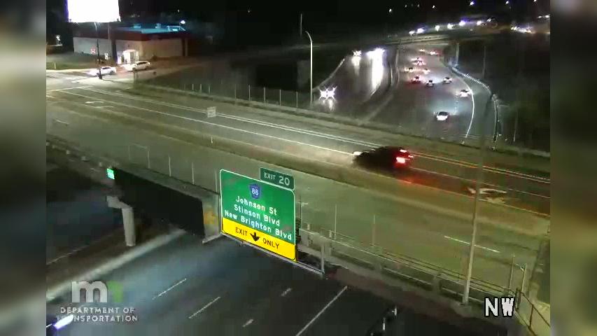 Traffic Cam Minneapolis: I-35W NB @ Hennepin Ave
