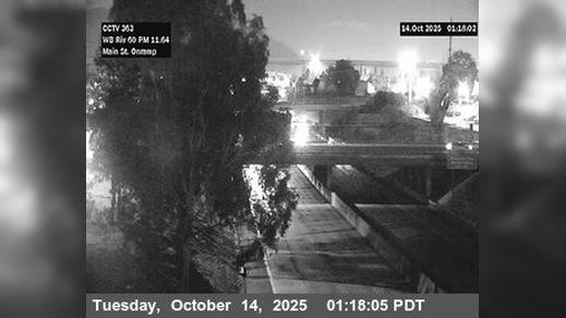 Traffic Cam Riverside › West: SR-60 : (363) Main Street