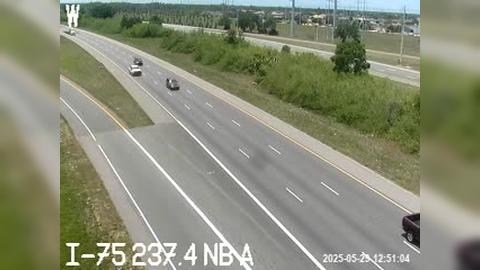 Traffic Cam Ruskin: I-75 237.4 NB