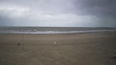 Daylight webcam view from Blankenberge › West: O'Neill Beach Club