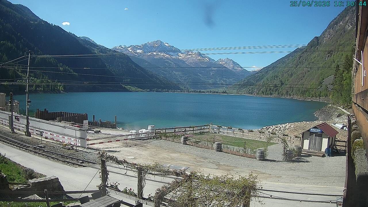 Miralago: Lago di Poschiavo - Piz Varuna
