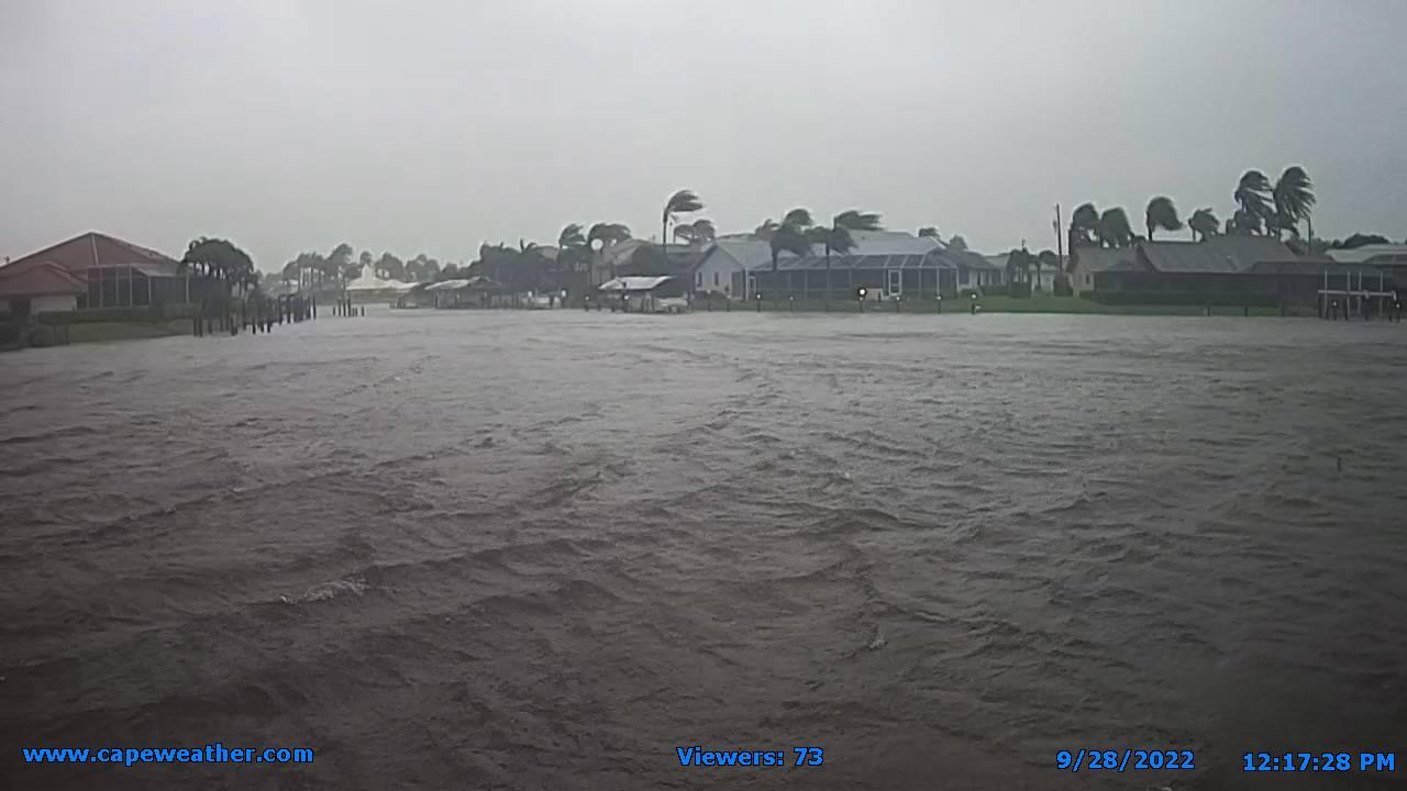 Traffic Cam Cape Coral: Blue Jay Canal - USA