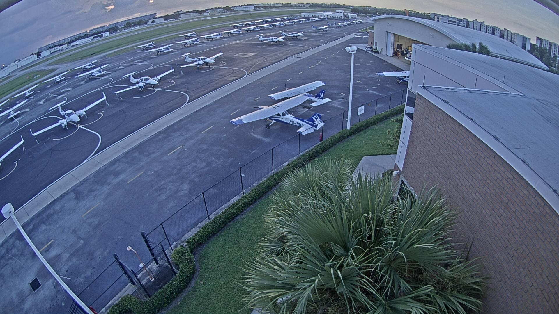 Traffic Cam Ormond Beach: Daytona Beach - Embry-Riddle Aeronautical University - USA