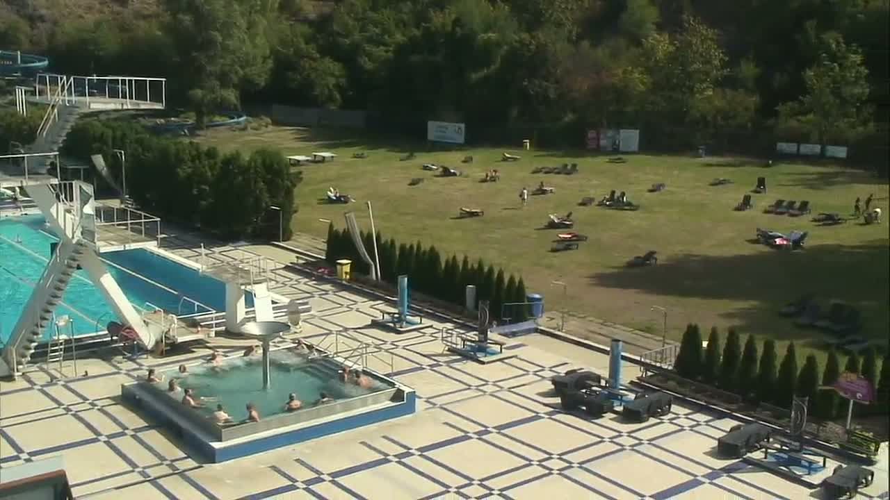 Traffic Cam Prague: Swimming Pool