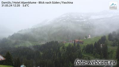 Daylight webcam view from Damüls: Hotel Alpenblume − Blick nach Süden − Faschina