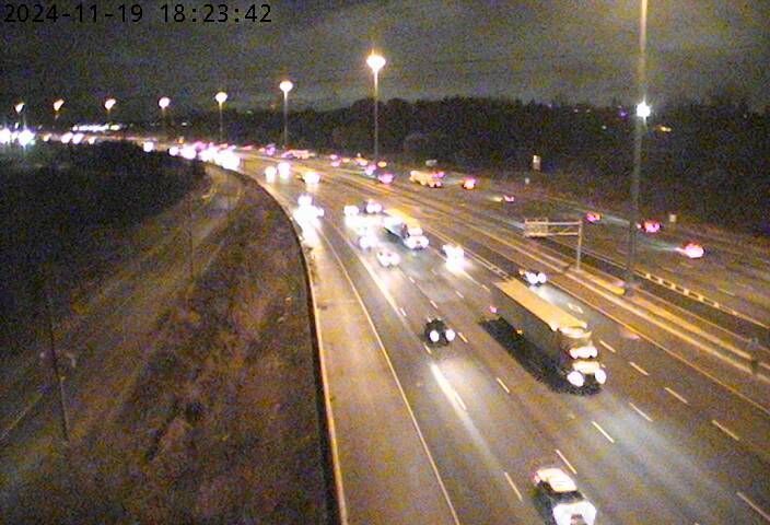 Traffic Cam Cambridge: Highway 401 near Speedsville Rd
