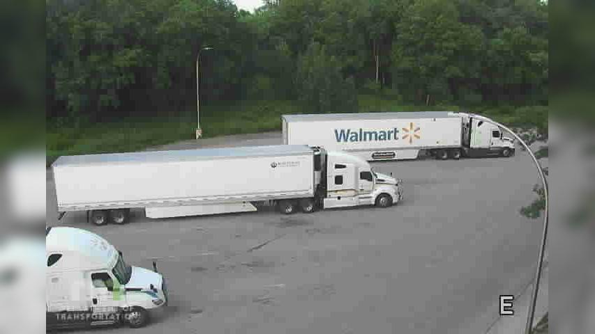 Traffic Cam Enfield: I-94 EB - Rest Area