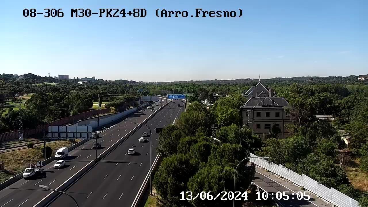 Traffic Cam Fuentelarreina: M30 - PK24+800 D (ARROYO DEL FRESNO)