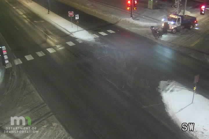 Traffic Cam White Bear Lake: US 61: T.H.61 NB @ 7th St