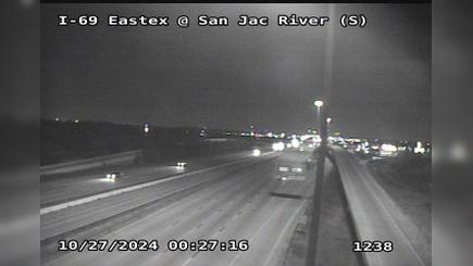 Traffic Cam Humble › South: I-69 Eastex @ San Jac River (S)