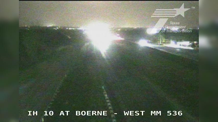 Traffic Cam Boerne › West: IH 10 at - West (MM 536)