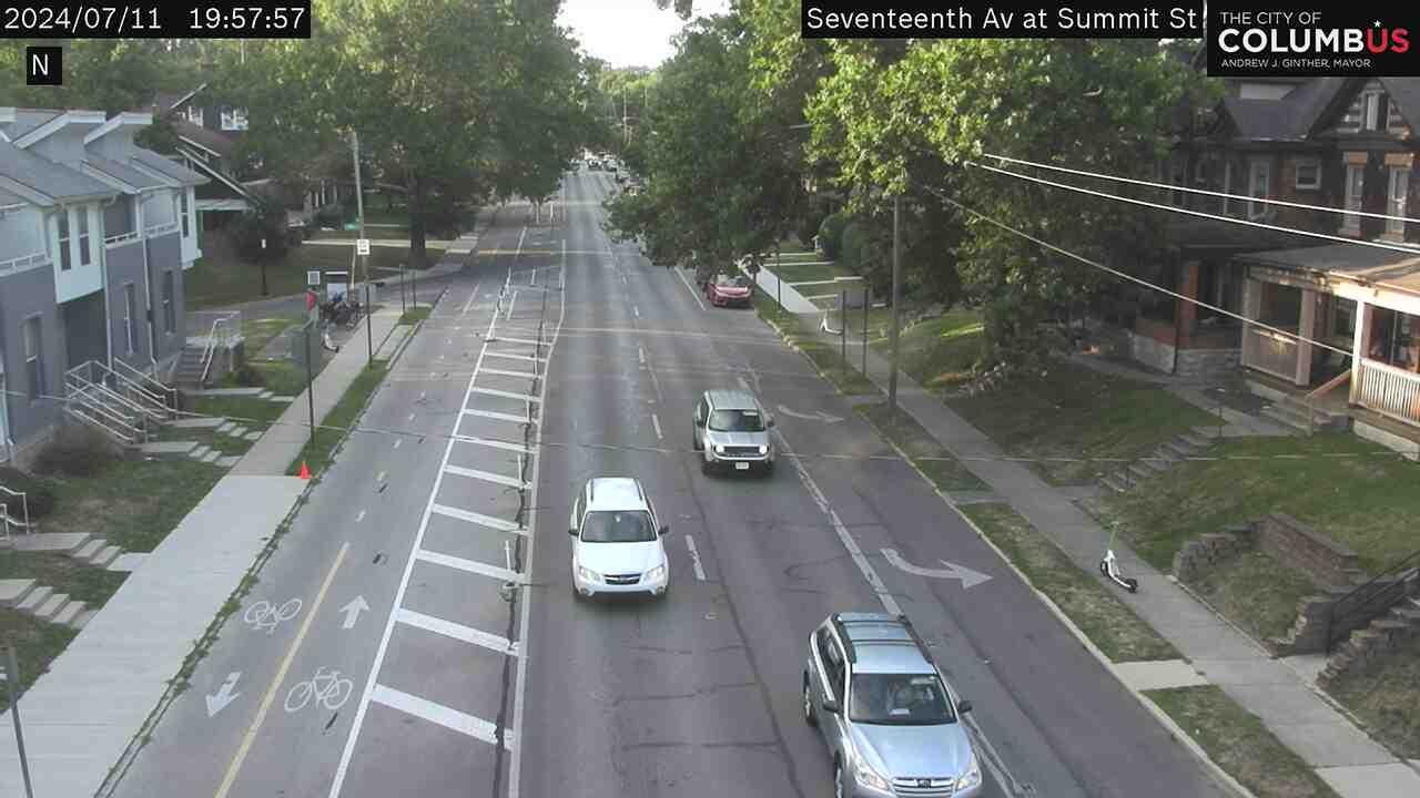 Traffic Cam Indianola Terrace: City of Columbus) Seventeenth Ave at Summit St