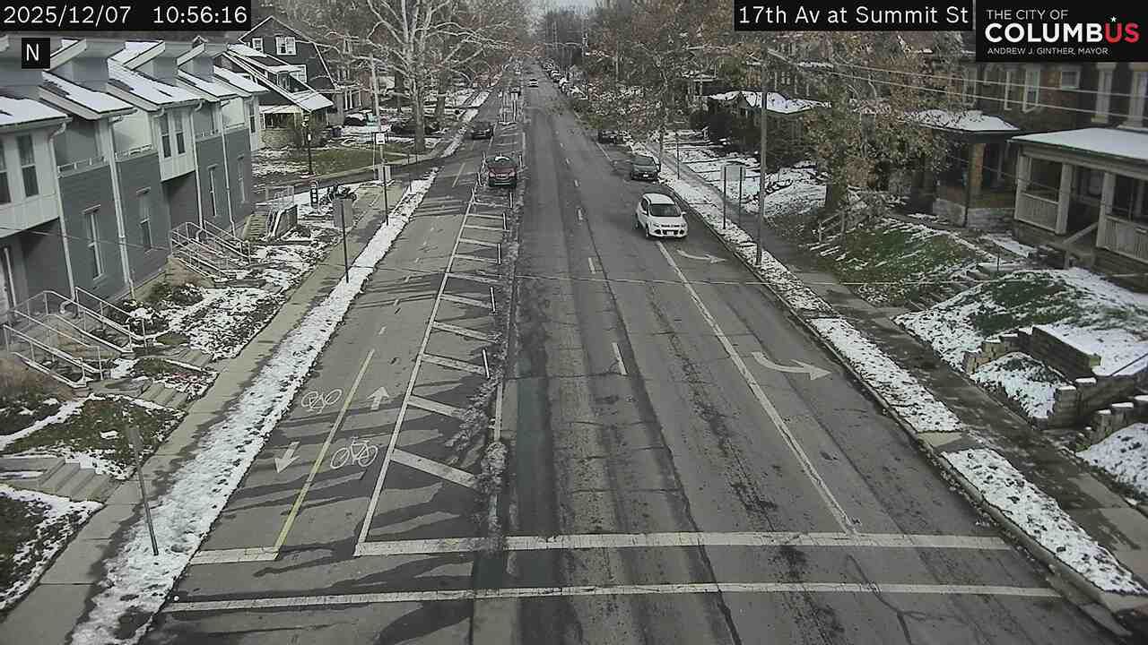 Traffic Cam Indianola Terrace: City of Columbus) Seventeenth Ave at Summit St