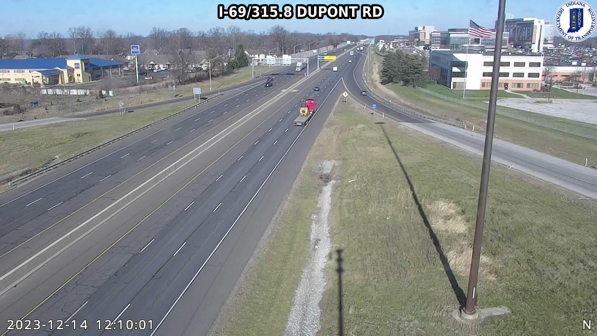 Traffic Cam Fort Wayne: I-69: I-69/315.8 DUPONT RD