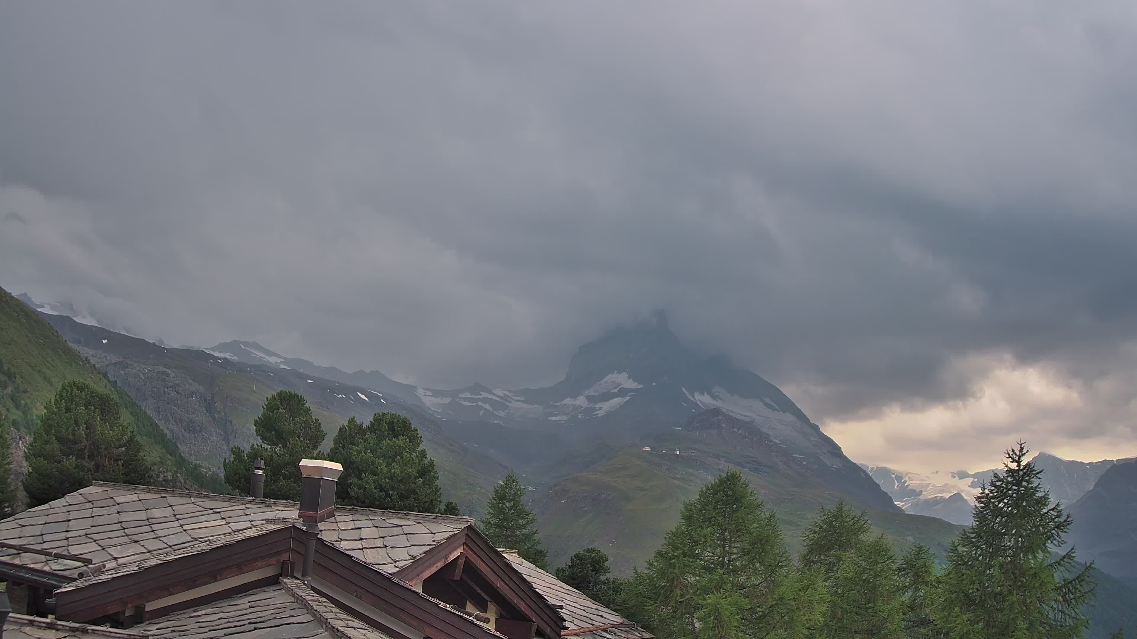 Zermatt: Riffelalp Resort 2222m