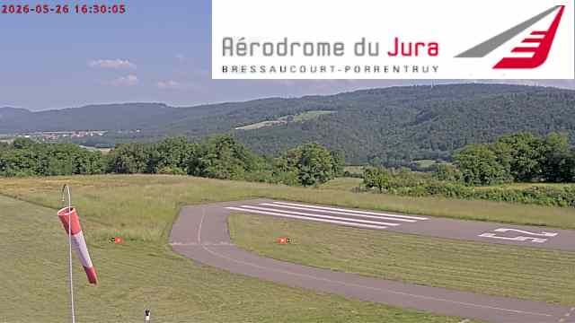 Fontenais › Osten: Airfield Bressaucourt