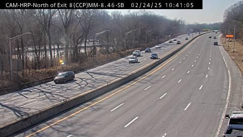 Traffic Cam New Rochelle › South: Hutchinson River Parkway North of the Cross County Parkway