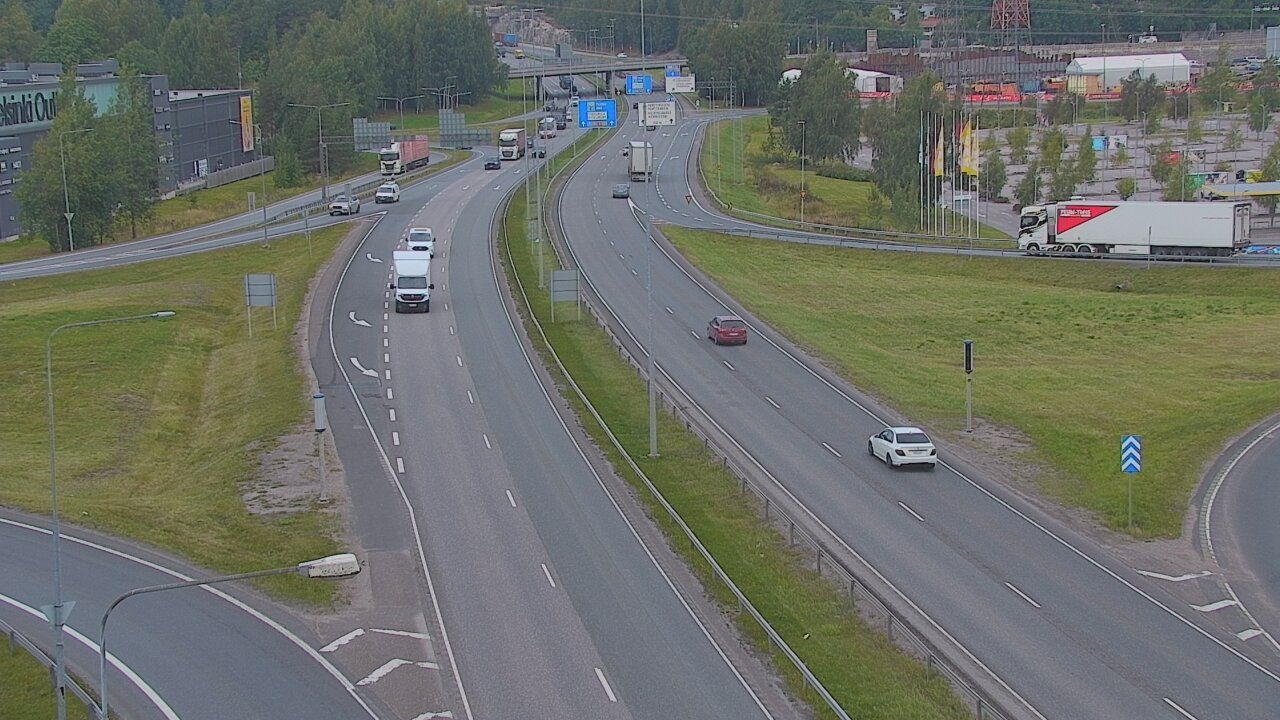 Traffic Cam Vantaa: Tie 50 Lahdenväylä - Kehä III