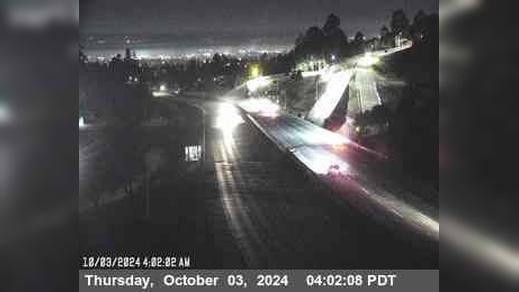 Traffic Cam Oakland › East: TV611 -- SR-24 : AT JCT