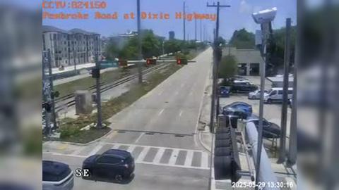 Traffic Cam Hollywood: Pembroke Road at Dixie Highway