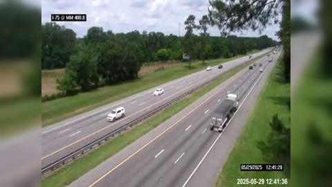 Traffic Cam Alachua: I-75 @ MM 400.8