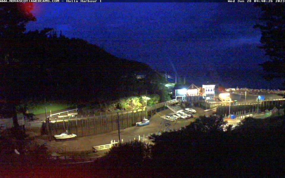 Traffic Cam Halls Harbour › West: Hall's Harbour